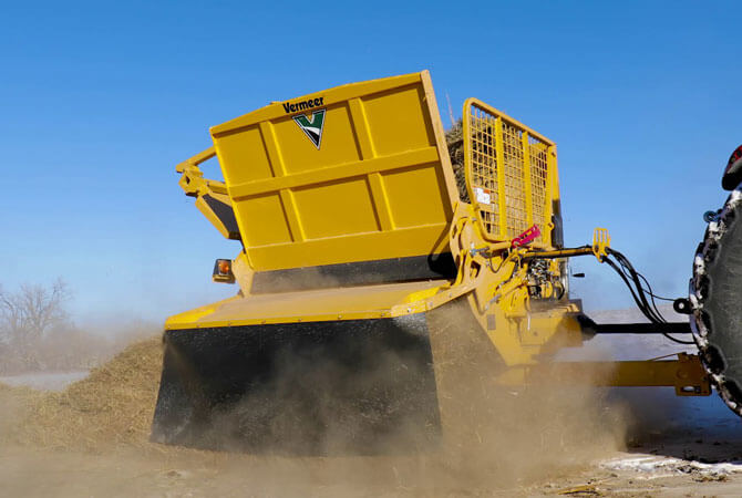 bpx9010-bale-processor-action