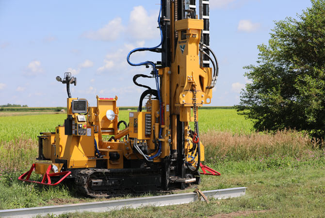 pd10r-pile-driver-in-action