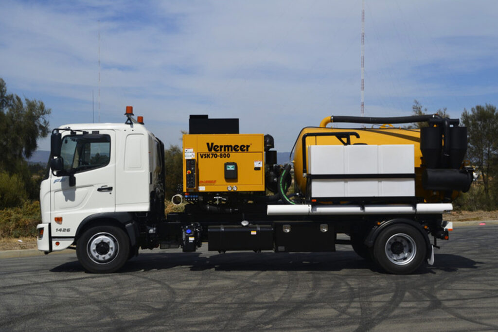 product-image-vermeer-vsk70-800-vacuum-excavator-hino-truck-3