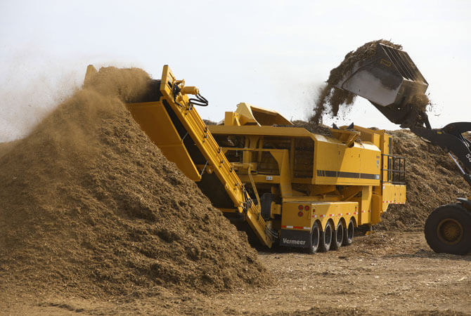 tg9000-tub-grinder-in-action