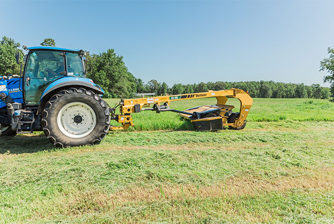 mc105-mower-conditioner-in-the-field